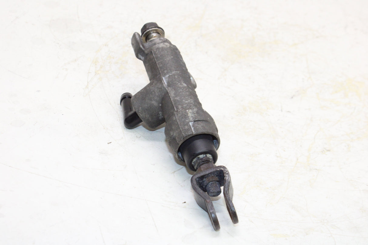 2004 Honda VTX1300C OEM REAR BACK BRAKE MASTER CYLINDER