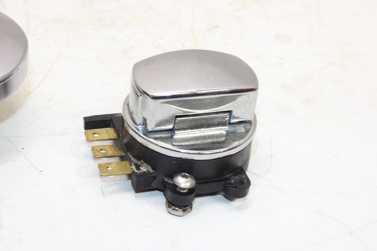 2004 Honda VTX1300C OEM LOCK W/ GAS CAP !no Key!