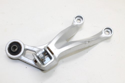 2001-03 Suzuki Gsxr600 Right Rear Back Passenger Peg 43600-35f00 OEM