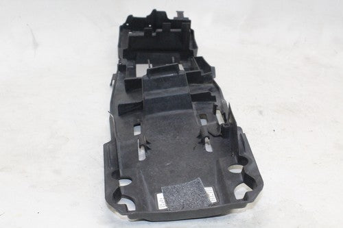 2007-08 Suzuki Gsxr1000 Rear Tail Undertail Battery Tray Plastic 63111-21h00 OEM