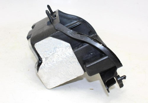 2004 Suzuki Intruder 1500 Vl1500 Battery Tray Box Holder