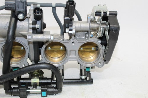 2012 Yamaha Yzf R1 World Gp 50th Anniversary Main Fuel Injectors / Throttle