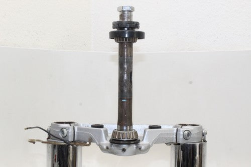 1997 Kawasaki Vulcan 1500 Vn1500d Front Forks Clamp Lower Triple Tree OEM