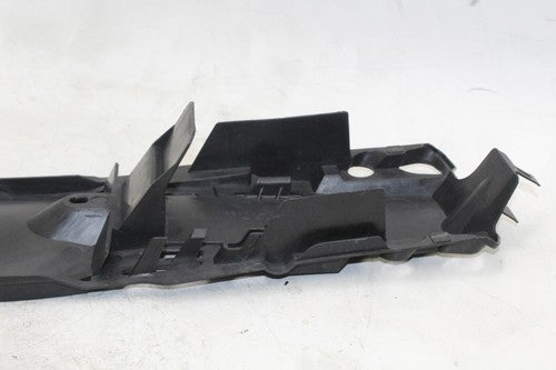 2006-07 Suzuki Gsxr600 750 Rear Tail Undertail Battery Tray Plastic 63111-01h00