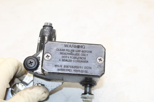 2008 Hyosung Gt250 Comet Front Brake Master Cylinder With Lever