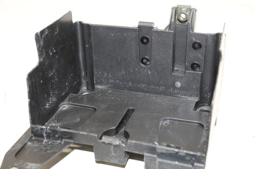 2005 Yamaha Yzf R1 Rear Back Tail Undertail Battery Tray Plastic