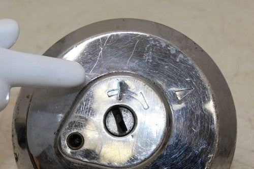 1995 Honda Nighthawk 750 Cb750 Fuel Tank Gas Cap !NO KEY!