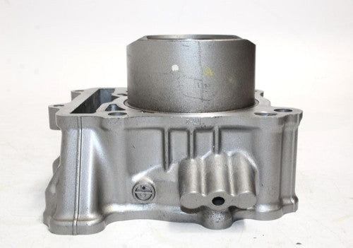 2004 SUZUKI SV650S ENGINE MOTOR REAR PISTON CYLINDERS BLOCK JUG OEM