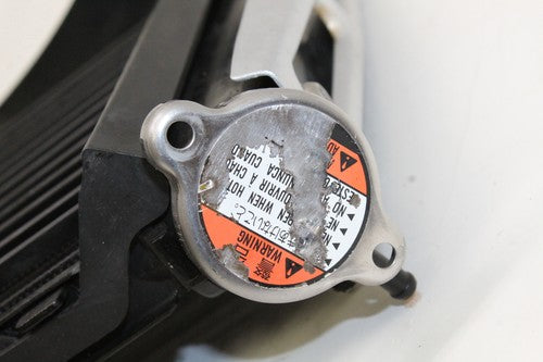 2007 Yamaha Fz6 Engine Radiator Motor Cooler Cooling 4s8-12461-00-00 OEM