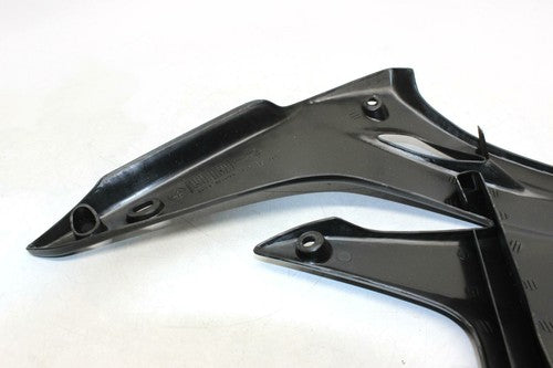2002-03 CR250R CR125 Gas FUEL TANK GUARD PLATE SHROUD LOUVER PLASTIC