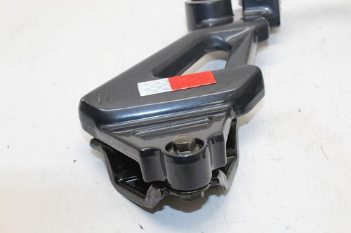 95-01 Kawasaki Ninja Zx11 Rear Back Passenger PEG Set Pair OEM