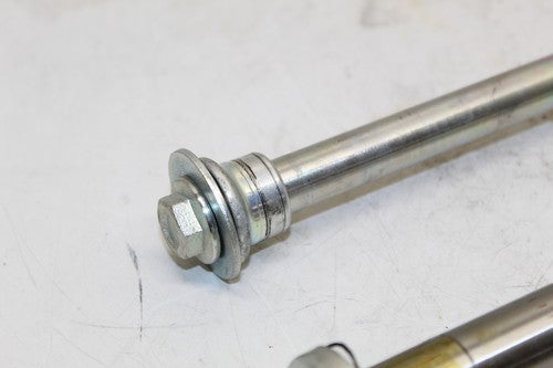 2019 Suzuki Gsxr250r Rear Axle Back Wheel Rim Pivot Bolt Axel