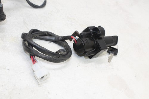 1994-03 Honda Magna 750 Vf750c Ignition Lock Switches Bracket W Key
