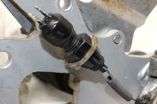 04-09 Suzuki Gs500f Right Rearset Rear Set Driver Foot Peg Bracket MOUNT OEM