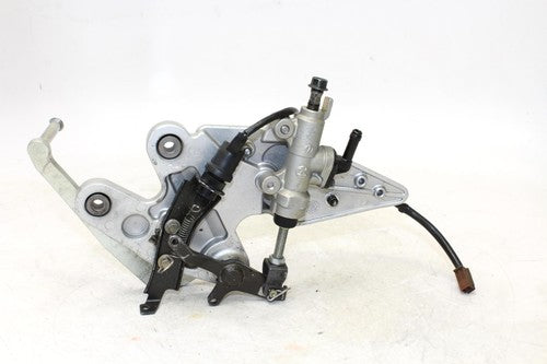2007 Yamaha Fz6 Right Rearset Rear Set Driver Foot Peg Rest Stop