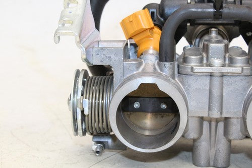 2015 Honda Cbr500r Main Fuel Injectors / Throttle Bodies