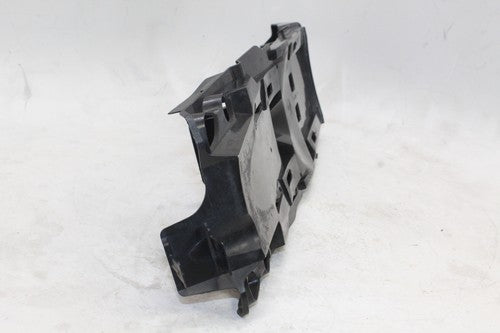2006-07 Suzuki Gsxr600 750 Rear Tail Undertail Battery Tray Plastic 63111-01h00