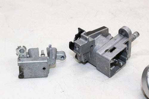 2012 Yamaha Zuma 125 Yw125 Ignition Lock Set W/ Seat Lock OEM *NO KEY*