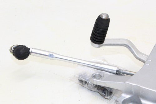 2003-05 Yamaha Fjr1300a Abs Right Driver Foot Peg Bracket Mount OEM