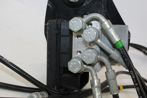 2016 Ktm 390 Duke Abs Pump Unit Module, Brake Hoses And ABS Sensors Set