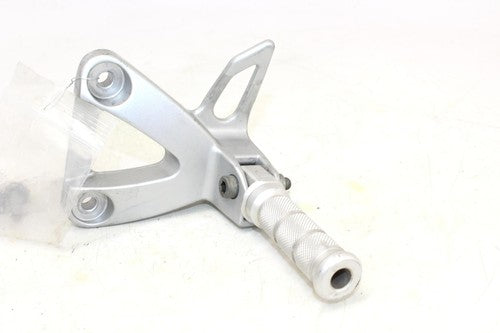 2001 Suzuki Bandit 600 Gsf600s Rear Back Passenger Peg Set Pair