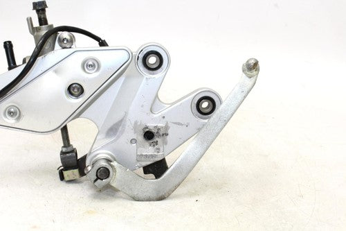 2007 Yamaha Fz6 Right Rearset Rear Set Driver Foot Peg Rest Stop