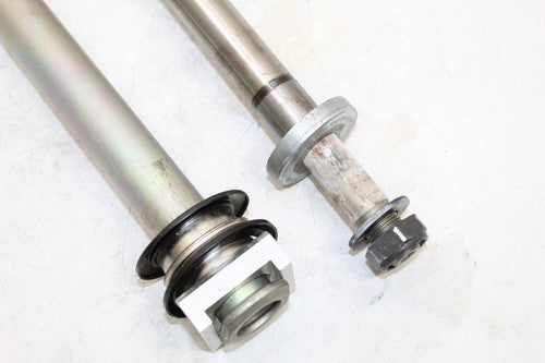 2009 Yamaha Yzf R6s Rear Axle Back Wheel Rim Swingarm Bolt