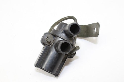 04-05 Suzuki Gsxr600 750 Air VALVE Solenoid Top Engine Switch Sensor W/Bracket