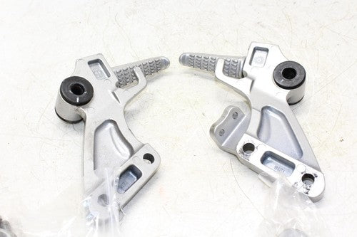 02-05 Kawasaki Zzr1200 Rear Back Passenger Peg Set Pair OEM
