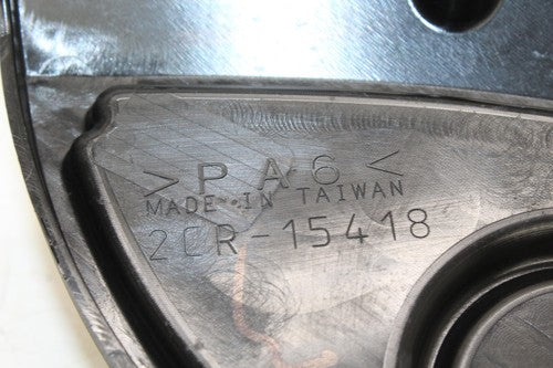 2021 Yamaha Yzf-r1 Engine Sprocket Cover