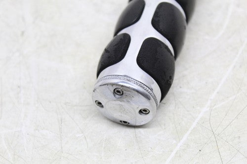 2004 Kawasaki Vulcan 1500 Vn1500l Nomad Fi Right Throttle Grip