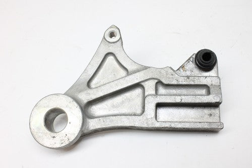 02 05 SUZUKI VSTROM 1000 DL1000 Rear BRAKE CALIPER HANGER BACK MOUNTING BRACKET