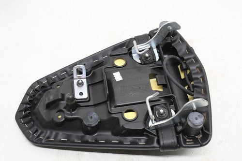 2019 Yamaha YZF R3 REAR BACK PASSENGER TANDEM SEAT PAD SADDLE PILLION