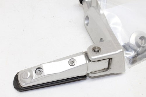 2005-2010 Bmw R1200r R1200 R Right Rear Back Passenger Peg OEM