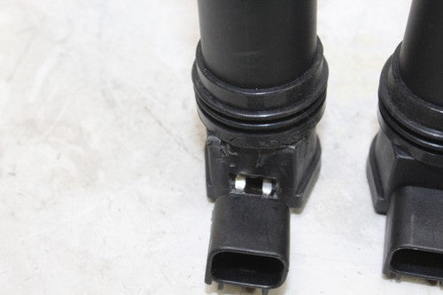 2005-06 Honda Cbr600rr Ignition Coils Coil Spark Plug Caps 30700-mee-641 OEM