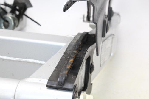 2002 Kawasaki Zr7s Zr750 Rear Swingarm Back Suspension Swing Arm