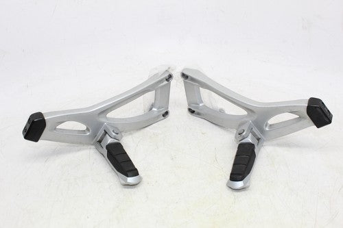 2004 Bmw K1200gt Abs Rear Back Passenger Peg Set Pair