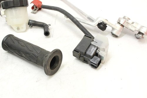 08-09 Suzuki Gsxr600 Starter Relay,Reservoir,Throttle Grip,Hose OEM