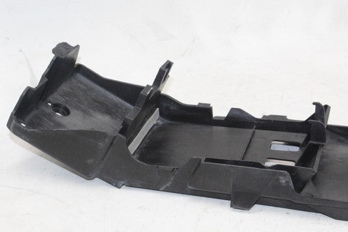 2006-07 Suzuki Gsxr600 750 Rear Tail Undertail Battery Tray Plastic 63111-01h00
