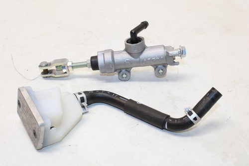2019 Suzuki Gsxr250r Rear Back Brake Master Cylinder With Reservoir