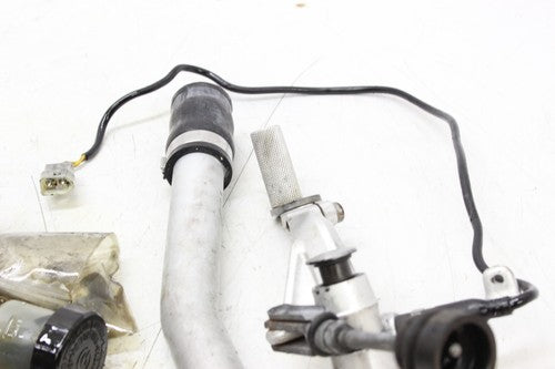 06-09 Aprilia Tuono 1000r Different Items