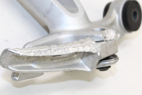 2007-08 Suzuki Gsxr1000 Right Rear Passanger Set Foot Peg Rest Stop OEM