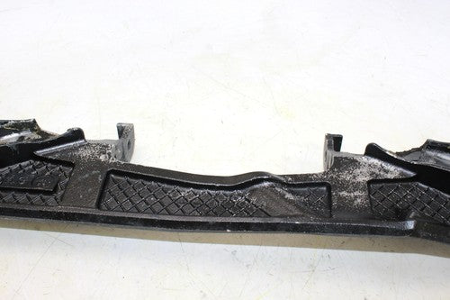 2005 Suzuki Gsxr1000 Front Upper Radiator Cover Shroud Bracket