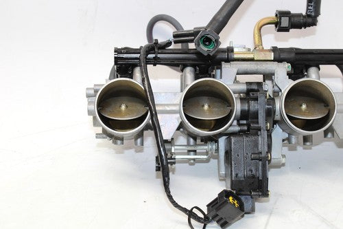 2005 Kawasaki Zr7s Zr750 Main Fuel Injectors / Throttle Bodies