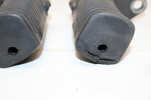 1982 Kawasaki Kz750n Front Foot Rests Pegs Steps Set Pair