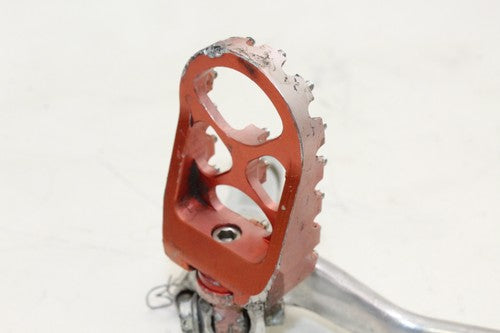 2002 Harley-davidson Sportster 1200 Xlh1200 Right Front Foot Rest Peg Pedal