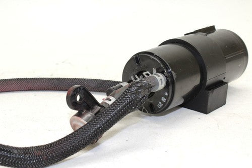 04-05 Suzuki Gsxr750 Evap Vapor Charcoal Emission Canister OEM 17210-26e00