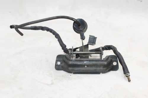 1997-02 Suzuki Tl1000s Front Gas Tank Bracket Mount OEM