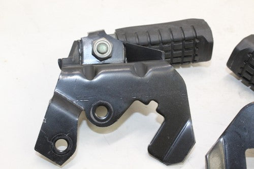 2001-06 Aprilia Scarabeo 50 2t Foot Rests Pegs Steps Set Pair OEM