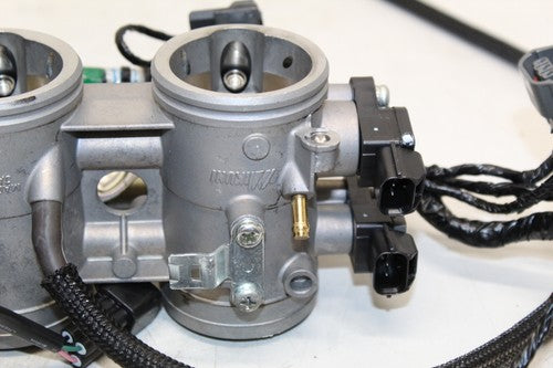 2010 Kawasaki Ninja Zx14 Zx1400-a Main Fuel Injectors / Throttle Bodies